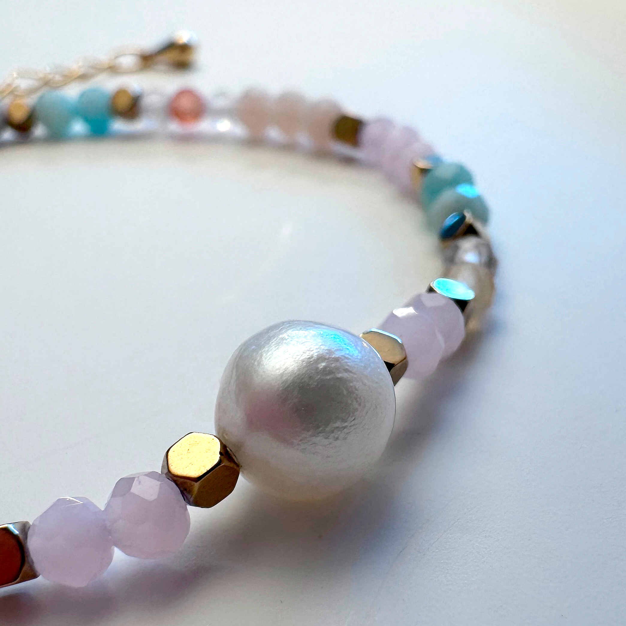 Boho-armband med pärlor